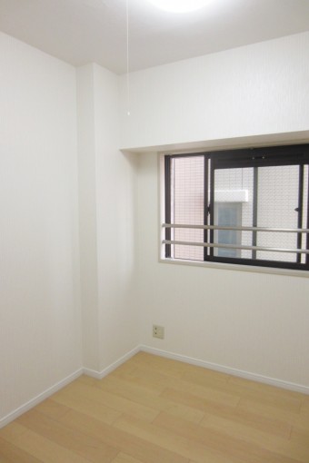 サービスルーム(納戸)を子供部屋として使えるように